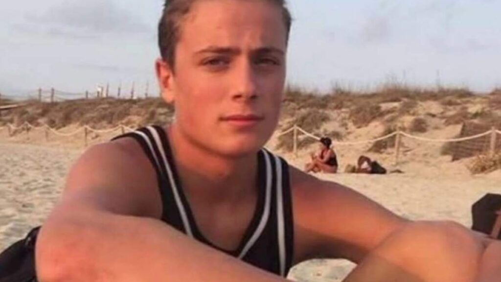 leonardo-precipita-da-una-finestra-dell'ospedale-il-padre-non-si-da-pace-“dicono-che-si-e-ucciso.-non-e-vero”