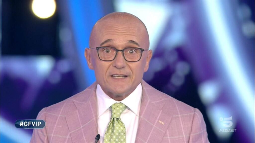bomba-gf-vip-7:-in-casa-entrera-l'ex-di-antonino-spinalbese.-“sara-la-nuova-concorrente”