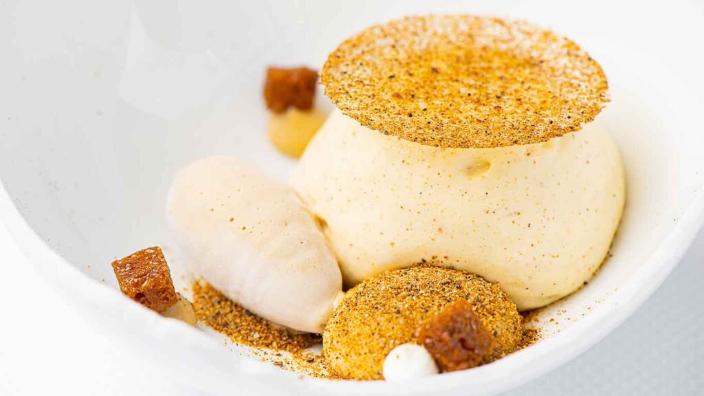 budino-di-pan-di-zenzero-e-uvetta-al-rum,-la-ricetta-e-stellata