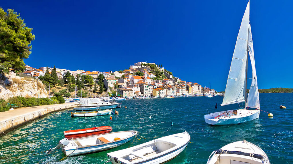sailing-holidays-in-unforgettable-places:-5-places-that-make-for-a-perfect-vacation-on-the-water-|-luxury-lifestyle-magazine