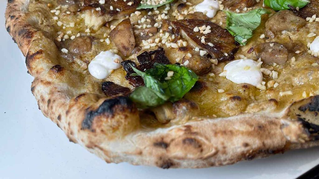 pizzeria-bro,-menu-e-prezzi-delle-pizze-nel-cuore-verace-di-napoli