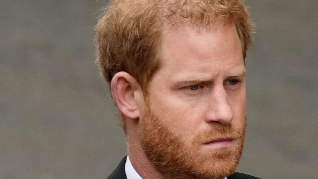 il-principe-harry-e-nei-guai:-non-puo-farlo-altrimenti-addio-famiglia-reale