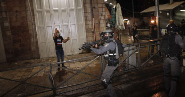 attentato-palestinese-a-gerusalemme,-sette-morti-fuori-una-sinagoga-e-hamas-rivendica:-“vendetta-per-jenin”-–-il-riformista