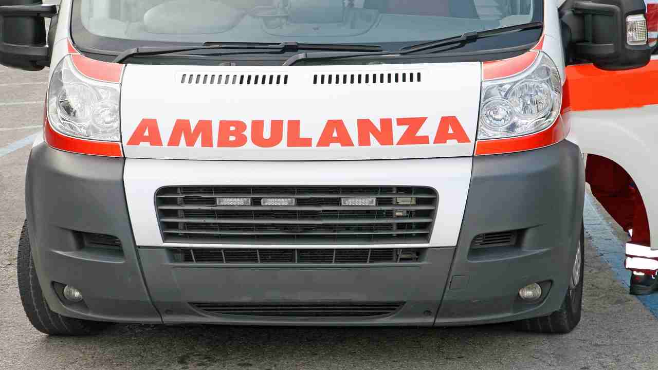 frontale-tra-due-auto-sulla-provinciale:-morto-39enne,-ferita-una-donna