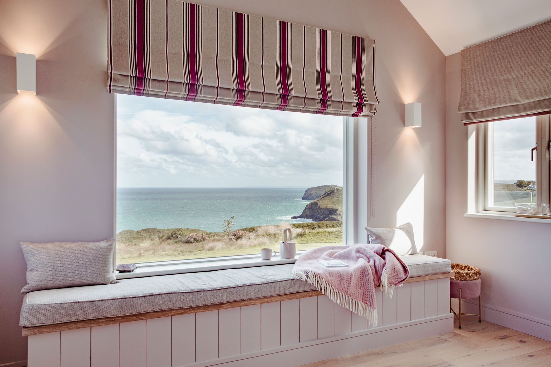 cute-uk-rentals-with-a-sea-view-to-book-now