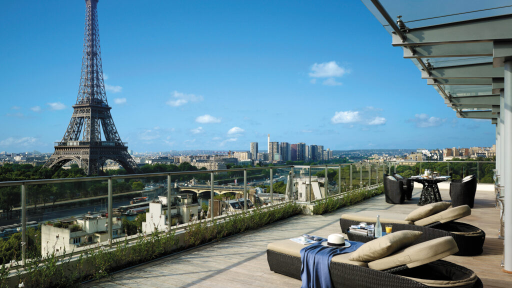 hotel-review:-shangri-la-paris