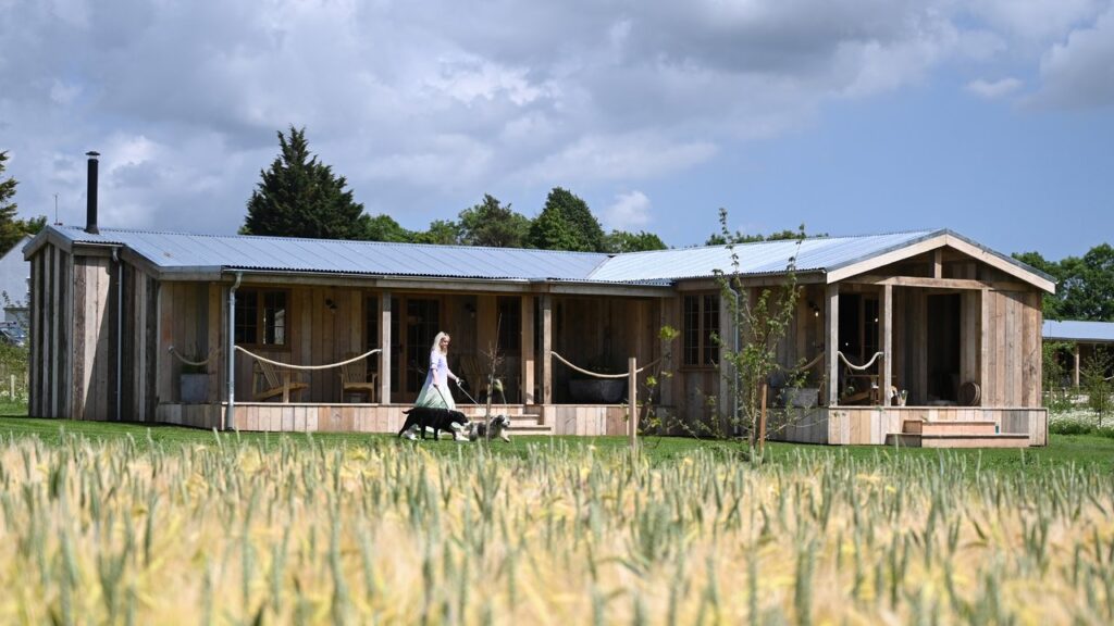 accommodation-review:-farmstead-lodges,-suffolk