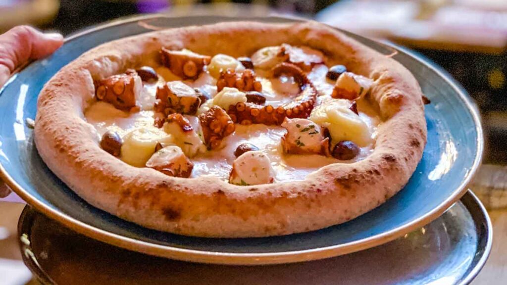 anima-romita-a-crema-e-una-quasi-pizzeria-e-non-solo-per-i-prezzi