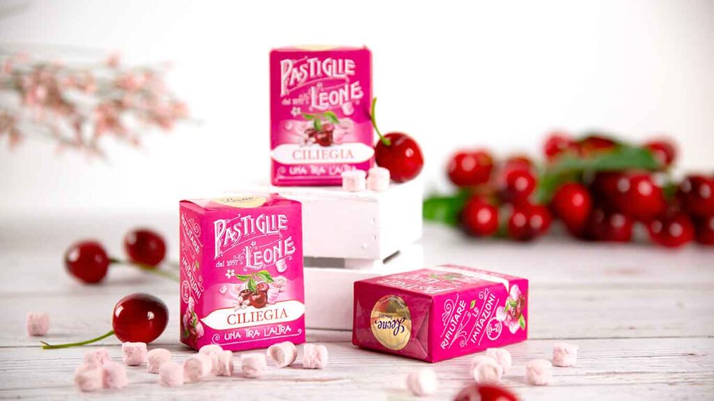 pastiglie-leone:-il-nuovo-gusto-ciliegia-va-forte-anche-nel-cocktail