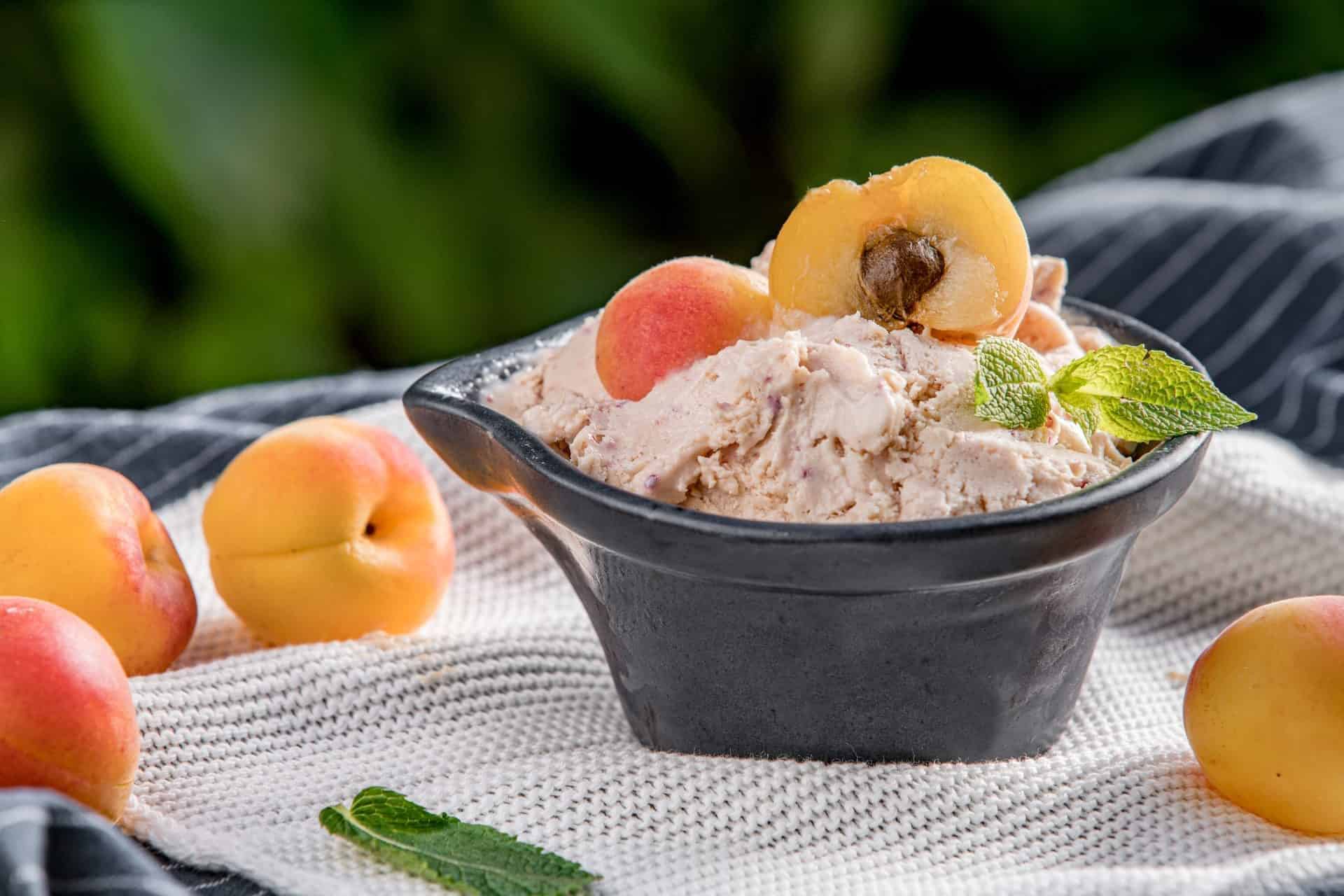 gelato-healthy-alla-pesca-fatto-in-casa-senza-zucchero