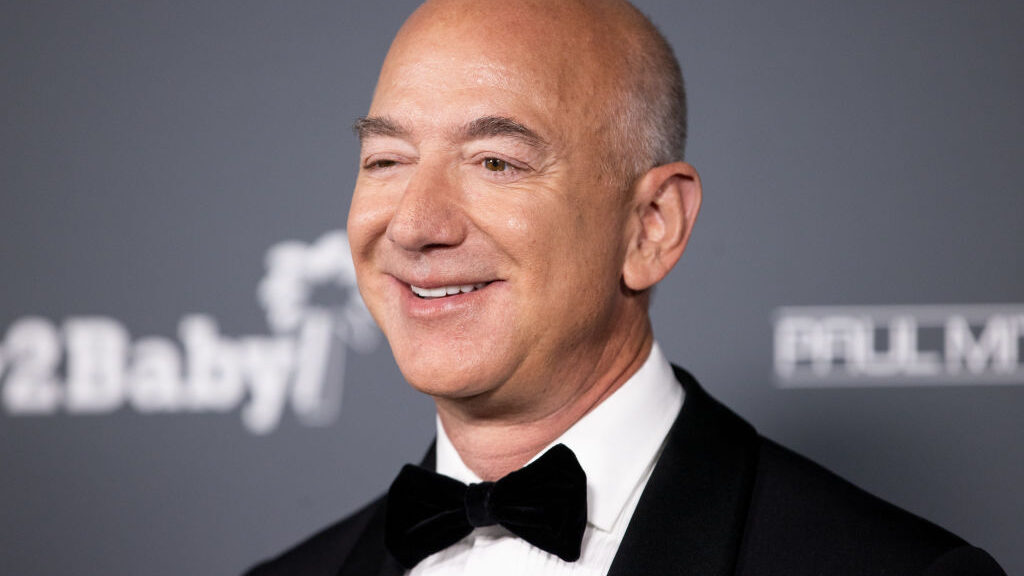 jeff-bezos-fa-shopping-a-tempo-di-roomba:-ha-comprato-irobot-per-1,7-miliardi