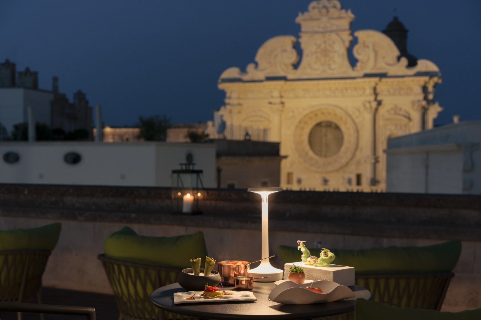 atenze-a-lecce,-la-cucina-con-vista-basilica-del-patria-palace