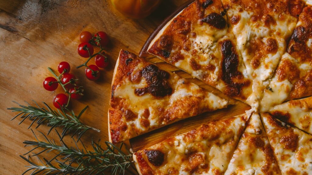 breve-storia-della-pizza:-il-piatto-che-ha-conquistato-il-mondo