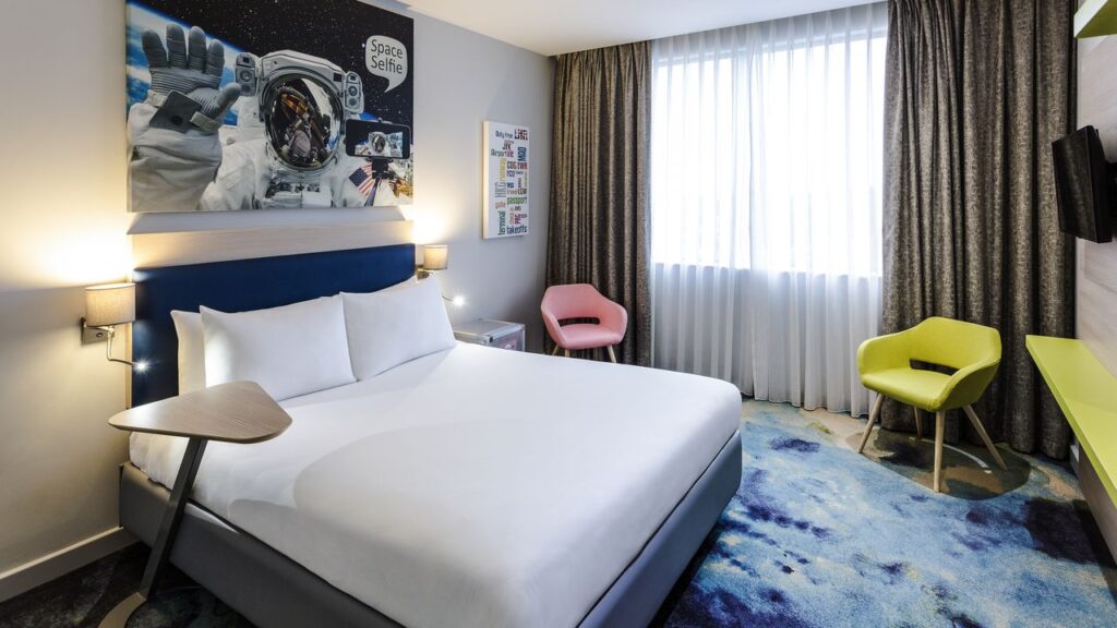 hotel-review:-ibis-styles,-nr-heathrow-airport,-london