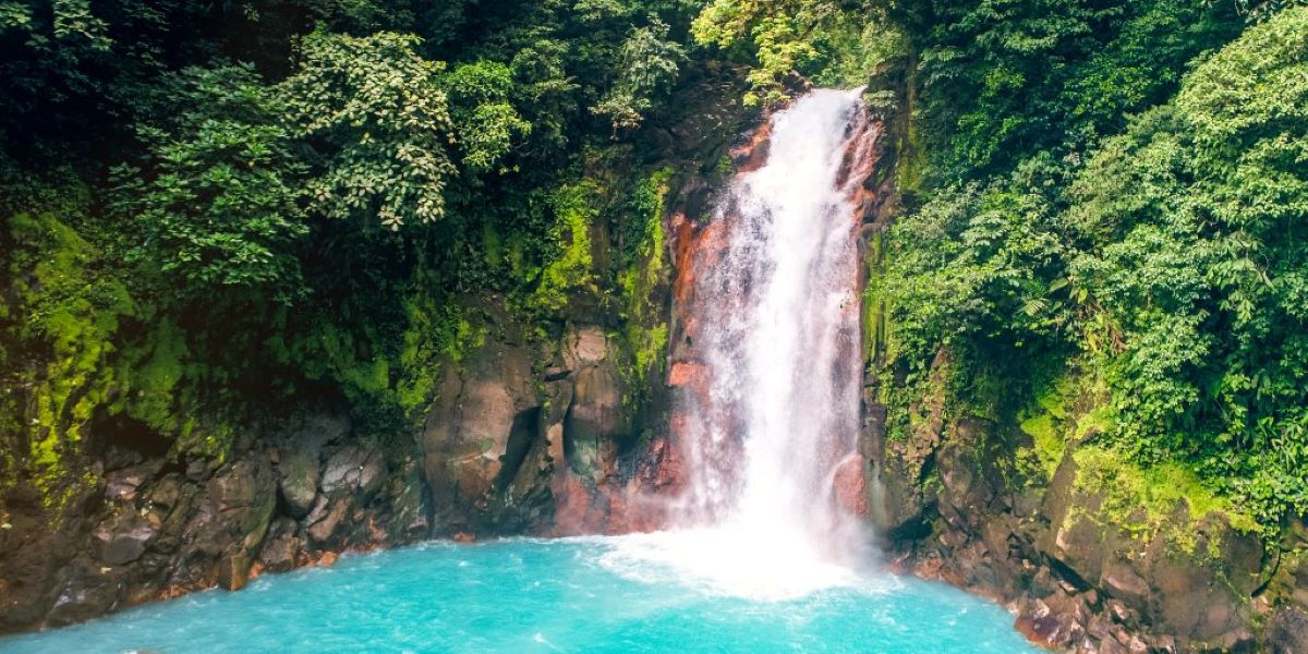 cascata-del-rio-celeste,-costa-rica:-visitate-quest’angolo-di-paradiso