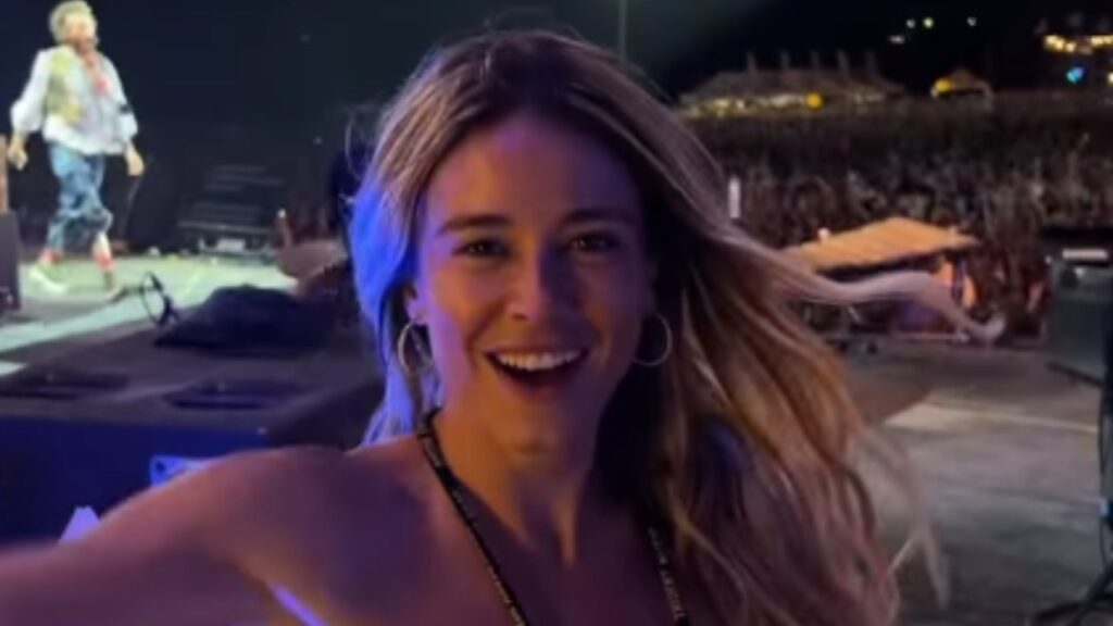 “vorrei-essere-l’asciugamano…”-diletta-leotta-e-un-brivido:-lo-sguardo-trascina-nella-perdizione-–-video