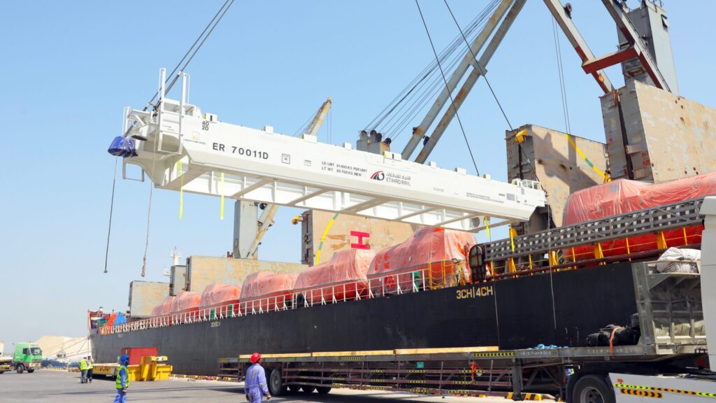 etihad-rail-welcomes-the-first-batches-of-its-new-state-of-the-art-fleet-of-trains