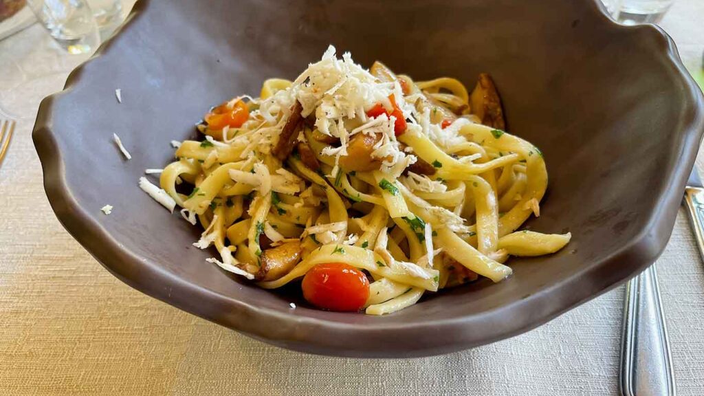 la-chioccia-d'oro:-i-mostruosi-prezzi-del-bib-gourmand-del-cilento