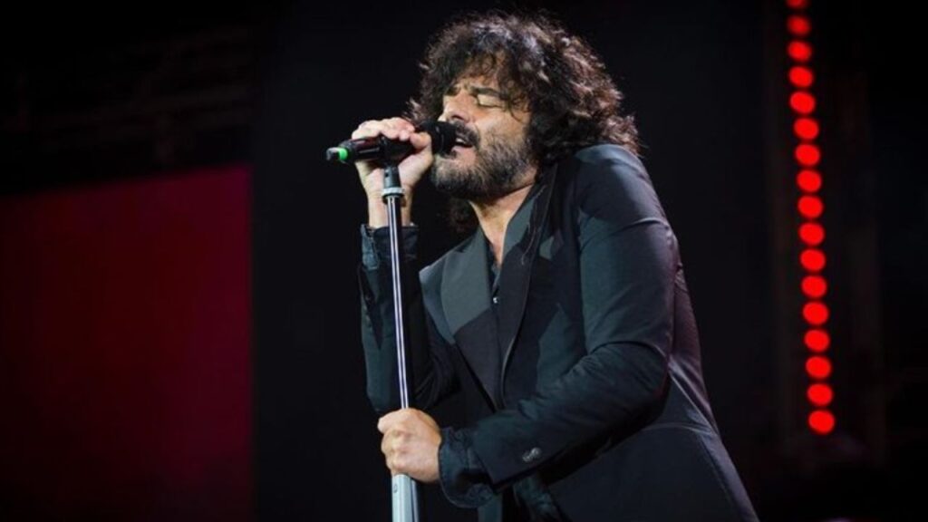 francesco-renga-per-la-prima-volta-sul-palco-con-lei,-incredibile