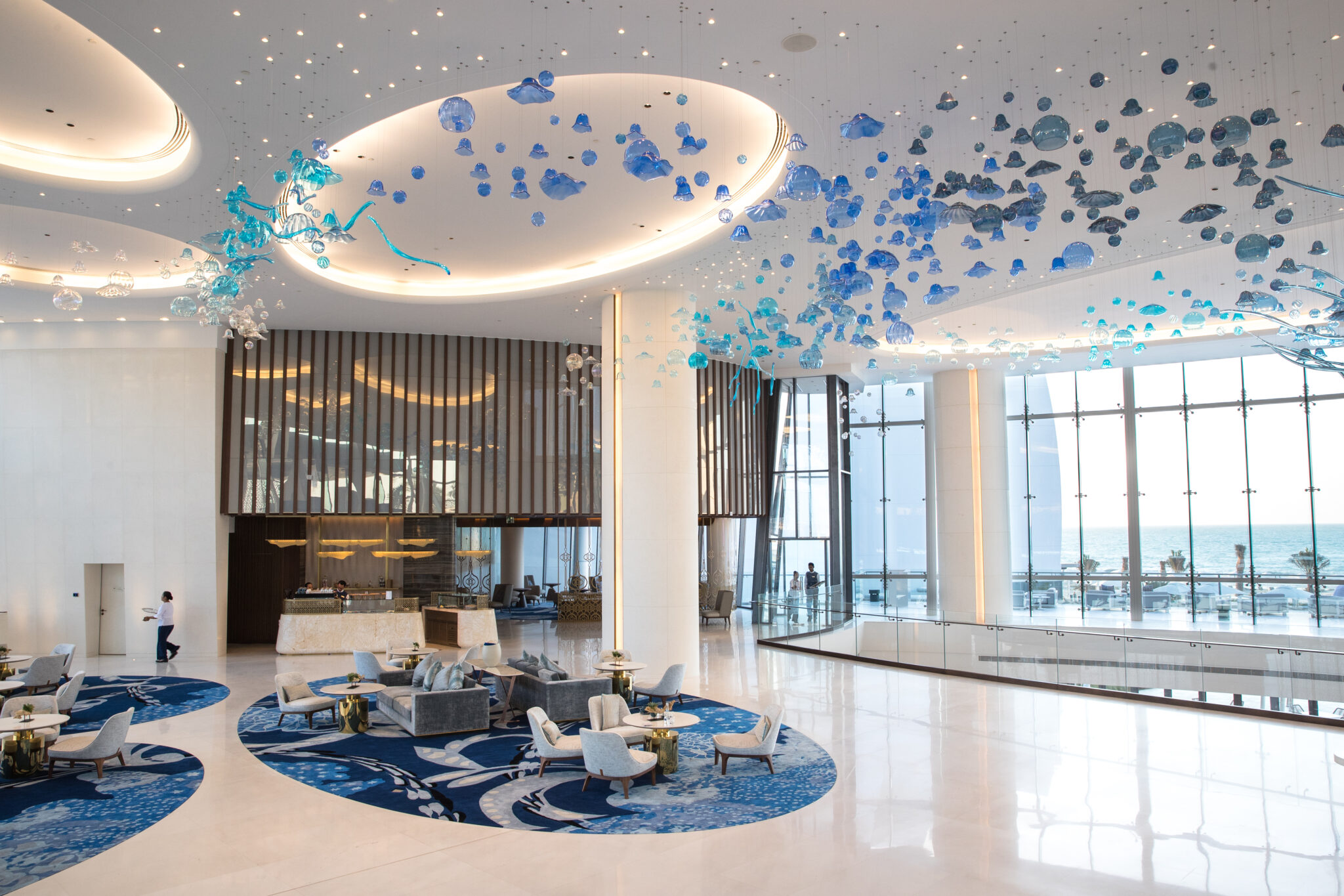 jumeirah-saadiyat-island-resort-welcomes-visitors