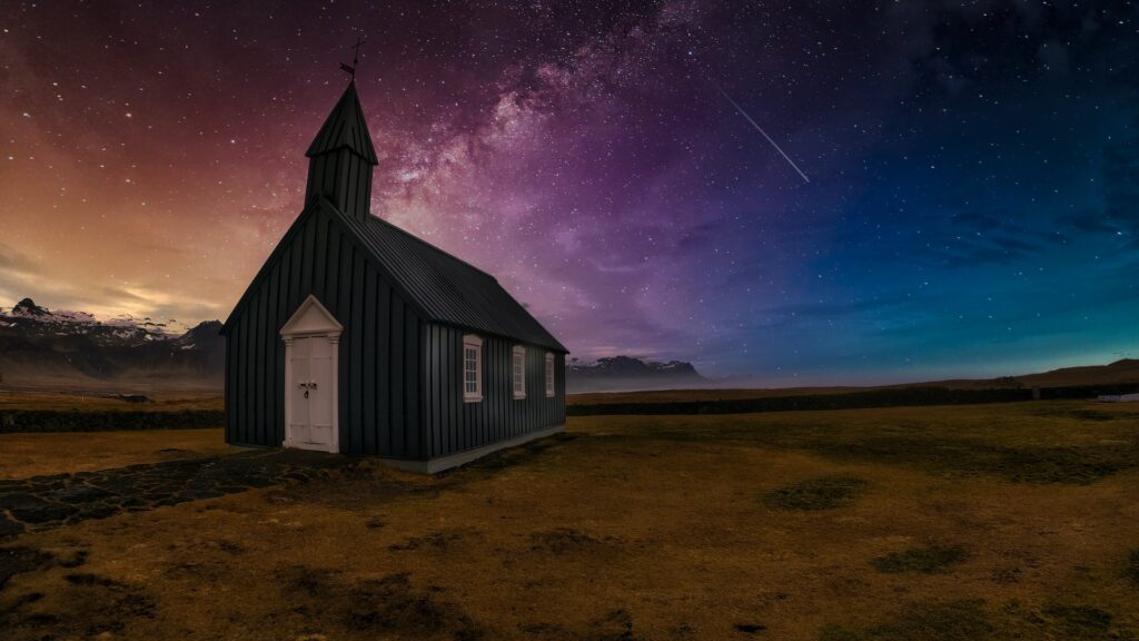 le-chiese-piu-pittoresche-e-affascinanti-d’islanda-|-viaggiamo