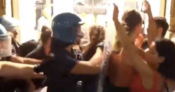 scontri-e-contestazioni-al-comizio-di-meloni-a-palermo:-manifestanti-caricati-e-manganellati-dalla-polizia-–-il-riformista