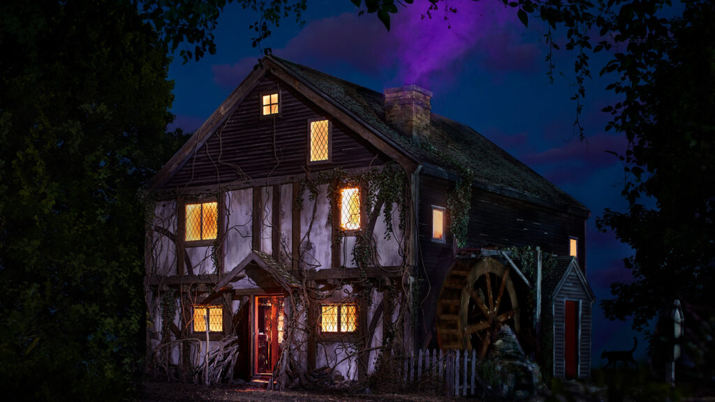 hocus-pocus:-you-could-stay-with-the-sanderson-sisters-for-only-$31-per-night
