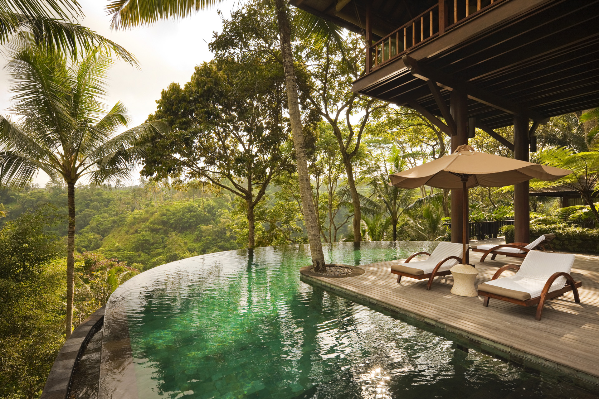 infinity-pools-with-breathtaking-views
