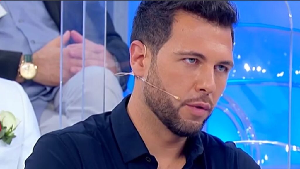 anticipazioni-uomini-e-donne,-riccardo-pazzo-di-gelosia,-alessandro-vuole-abbandonare-il-dating-show.-cosa-succedera
