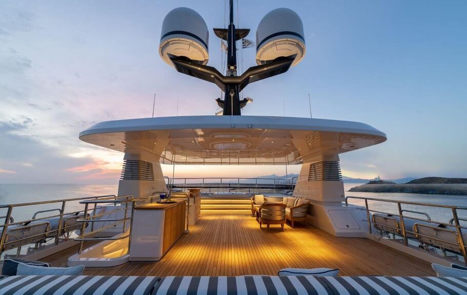 codecasa-43,-eleganza-in-mare-–-the-way-magazine