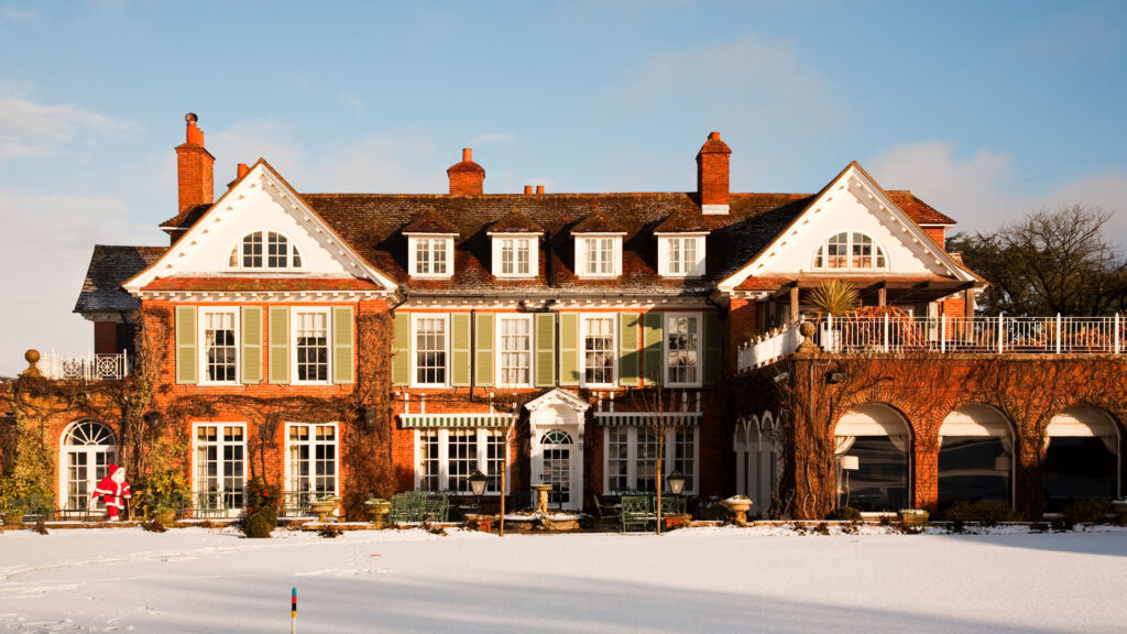 christmas-staycation:-the-uk's-most-festive-hotels-for-2022