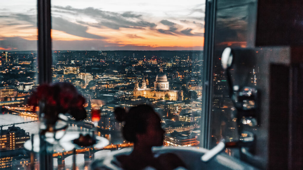 london-hotel-rooms-with-the-best-views