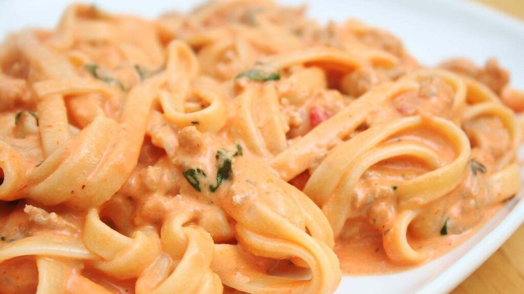 fettuccine-alla-zozzona,-non-ci-sono-ricette-che-possono-competere-con-questa-leccornia-–-ricettasprint.it