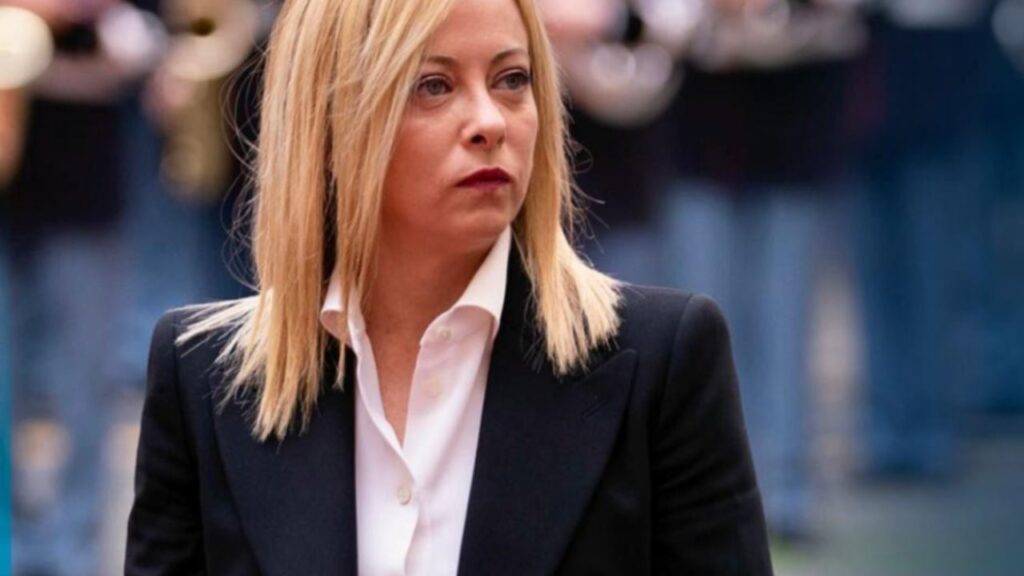 giorgia-meloni:-e-la-prima-volta-in-assoluto-con-la-figlia