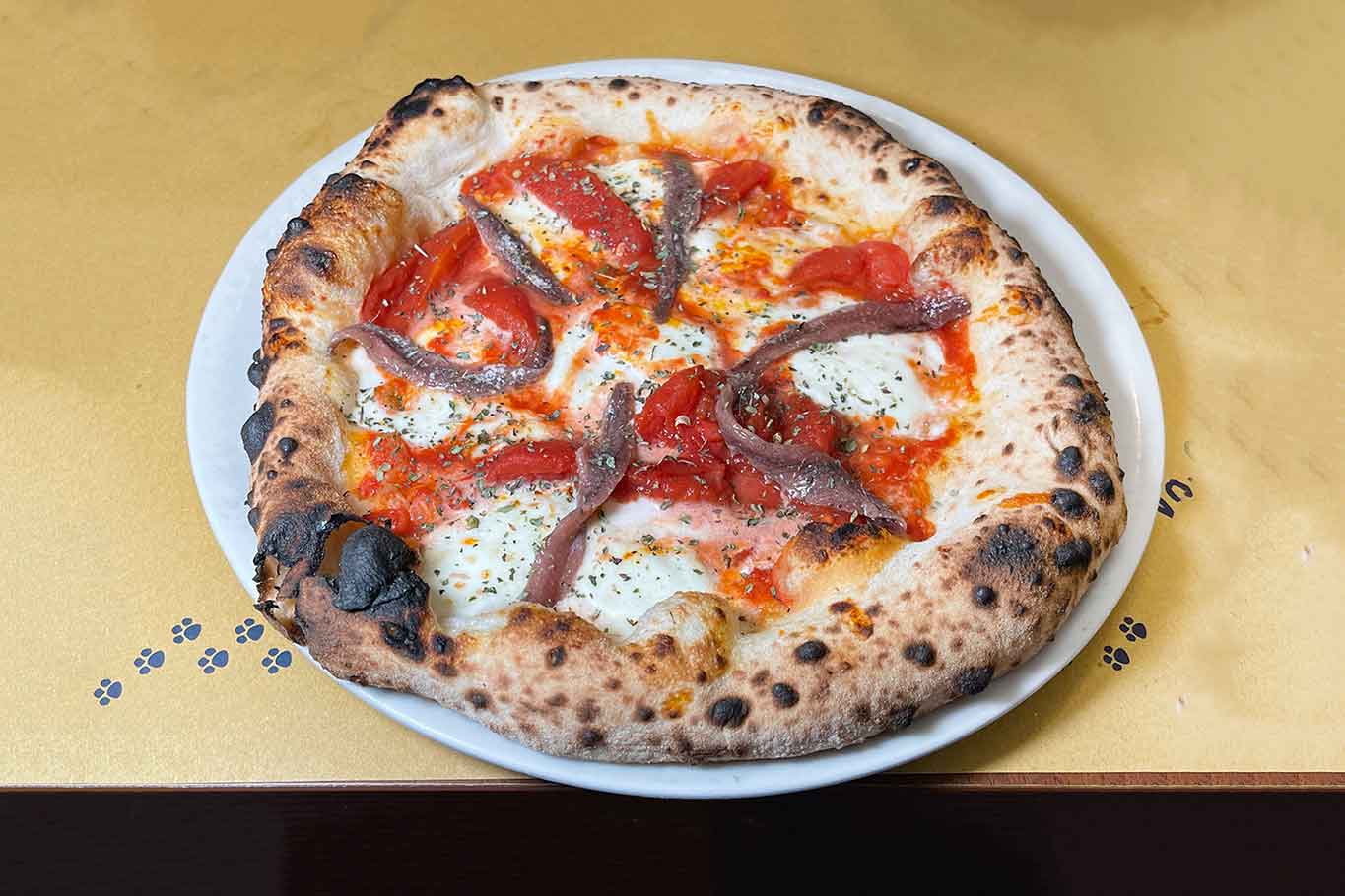 gatta-mangiona-a-roma,-pizzeria-che-amiamo-per-la-pizza-romana