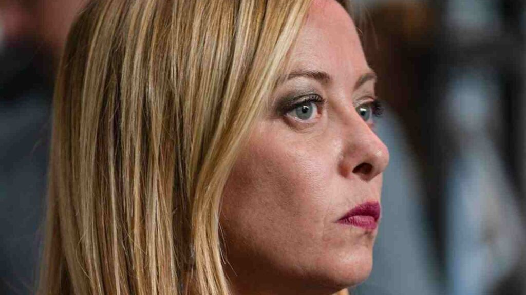 “se-togli-il-reddito-di-cittadinanza-ammazzo-te-e-tua-figlia”:-giorgia-meloni-minacciata
