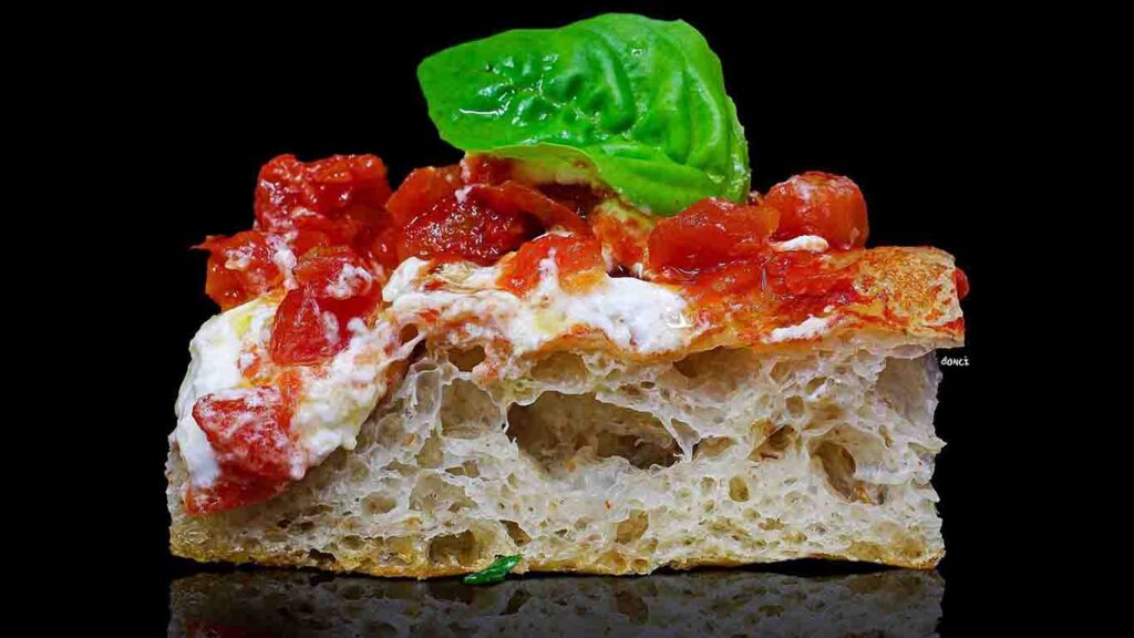 pizza-di-bonci-per-natale-con-impasto-e-condimento-dedicato